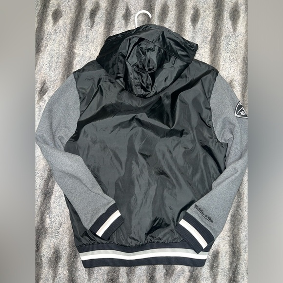 Oakland/ Las Vegas Raiders Throwback Bomber Jacket - Picture 6 of 6